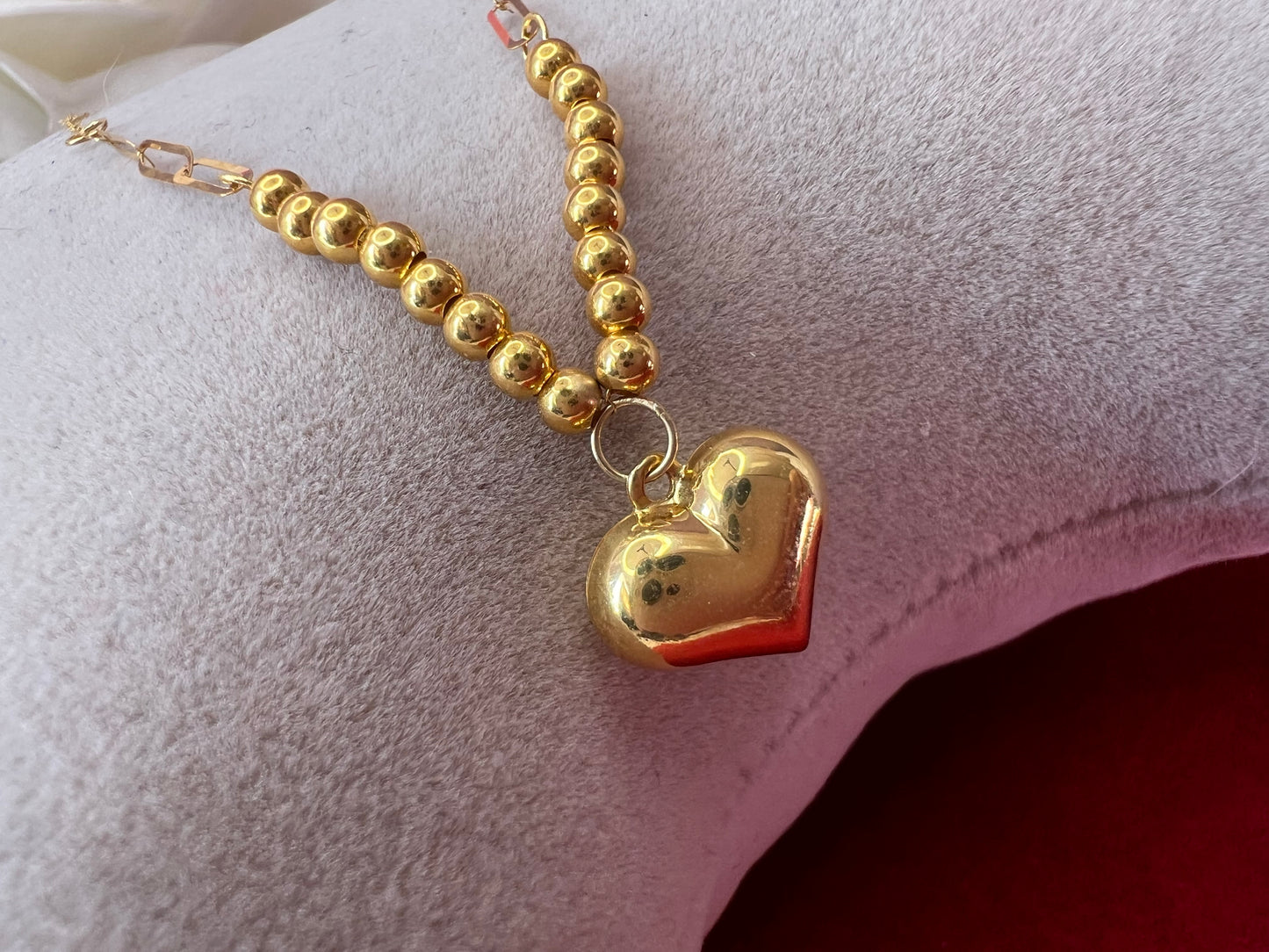 Pure 18ct gold Dainty heart necklace