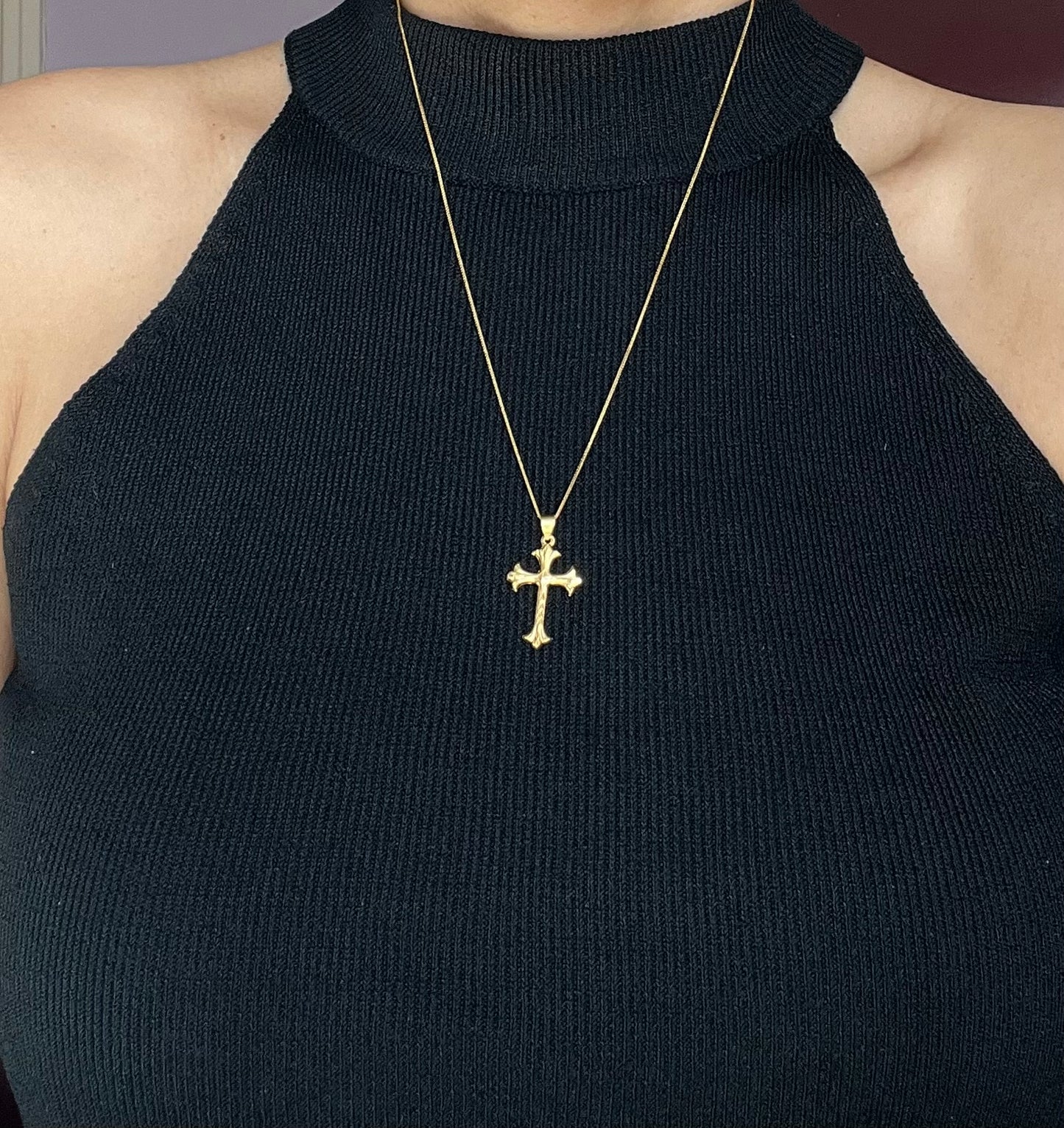 Pure 18ct gold Dainty cross necklace