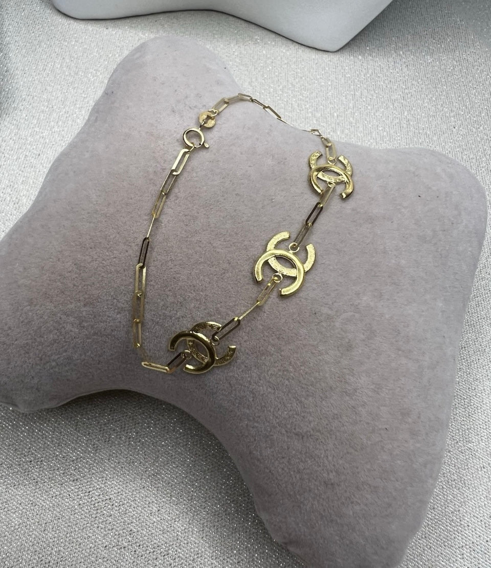 18ct gold CC bracelet